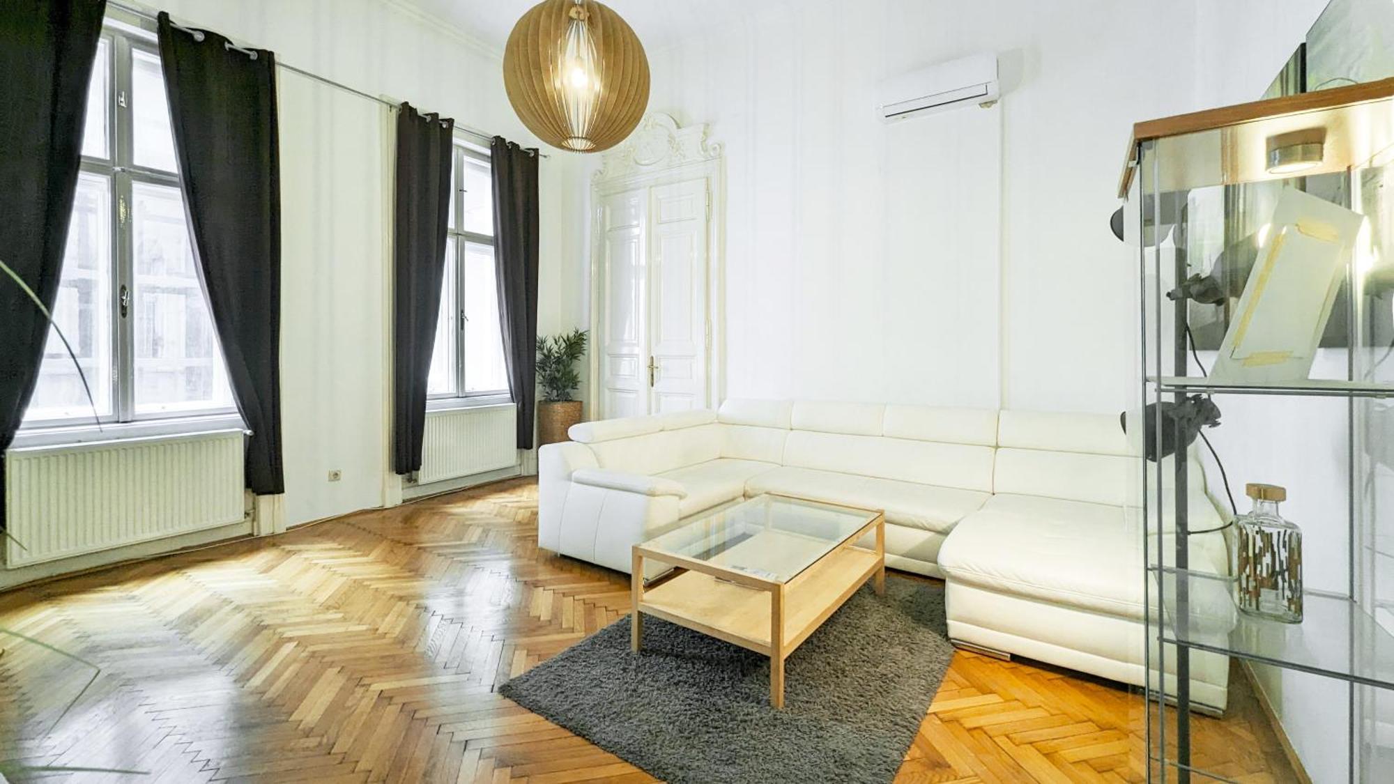 Heart Of The City, Entire Very Big Apartment Будапеща Екстериор снимка