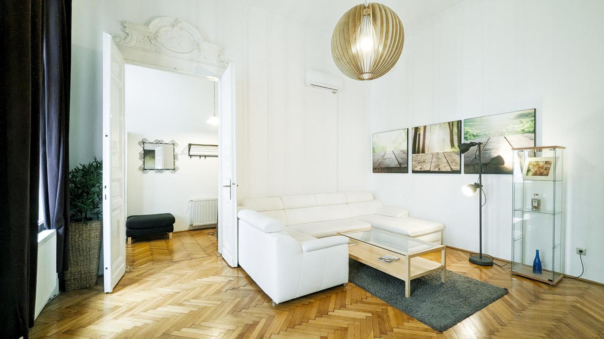 Heart Of The City, Entire Very Big Apartment Будапеща Екстериор снимка